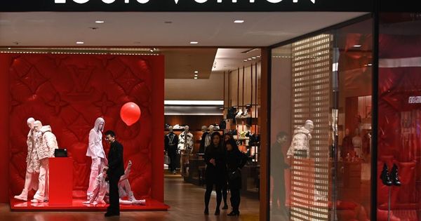 Hong Kong Protests Force Louis Vuitton To Close A Store; Will