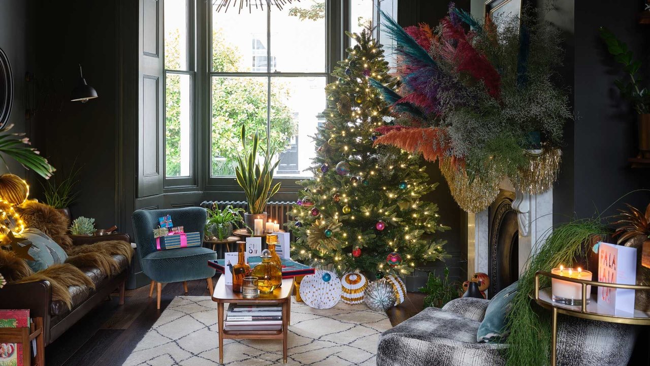 Christmas tree care: keep it spruced and it will stay fresh and fabulous for longer