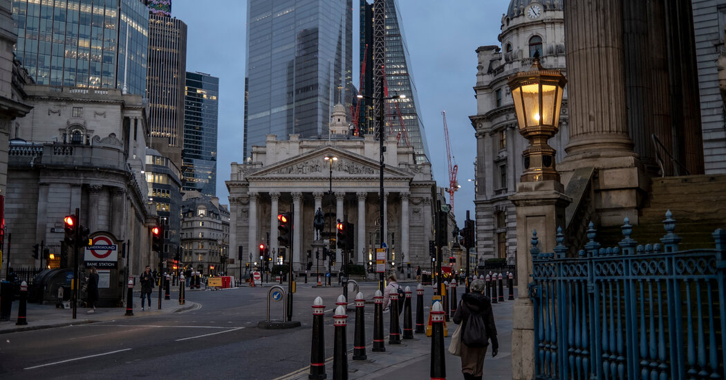 Bank of England Rebuked Over ‘Missing’ $67 Billion of Cash