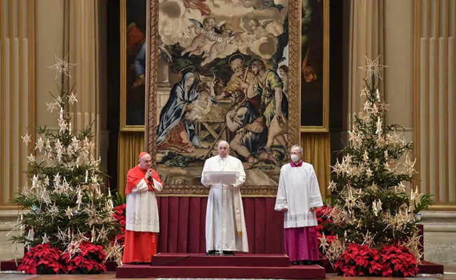 Pope Francis Urges Covid 'Vaccines For All' In Christmas Message