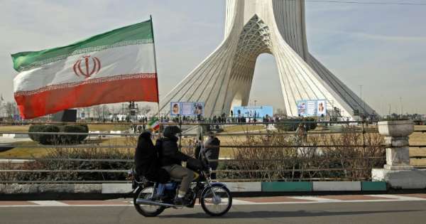 Iranians rally for 42nd anniversary of revolution