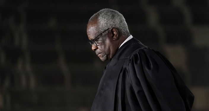 US Justice Thomas Warns Big Tech Companies Should Be 'Regulated' in Twitter Ruling