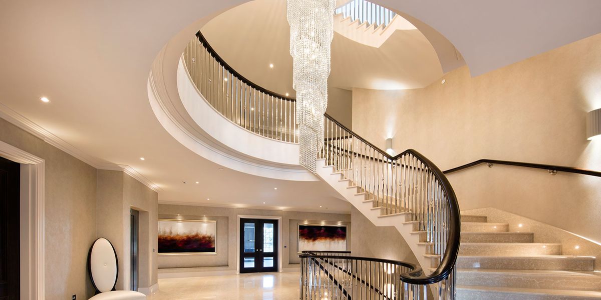 30 Entryways with Dramatic Lighting to Give Your Guests a Warm Welcome