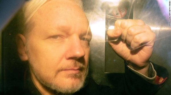 Julian Assange extradition order issued by London court