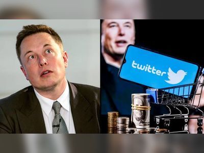 Musk puts Twitter takeover on hold