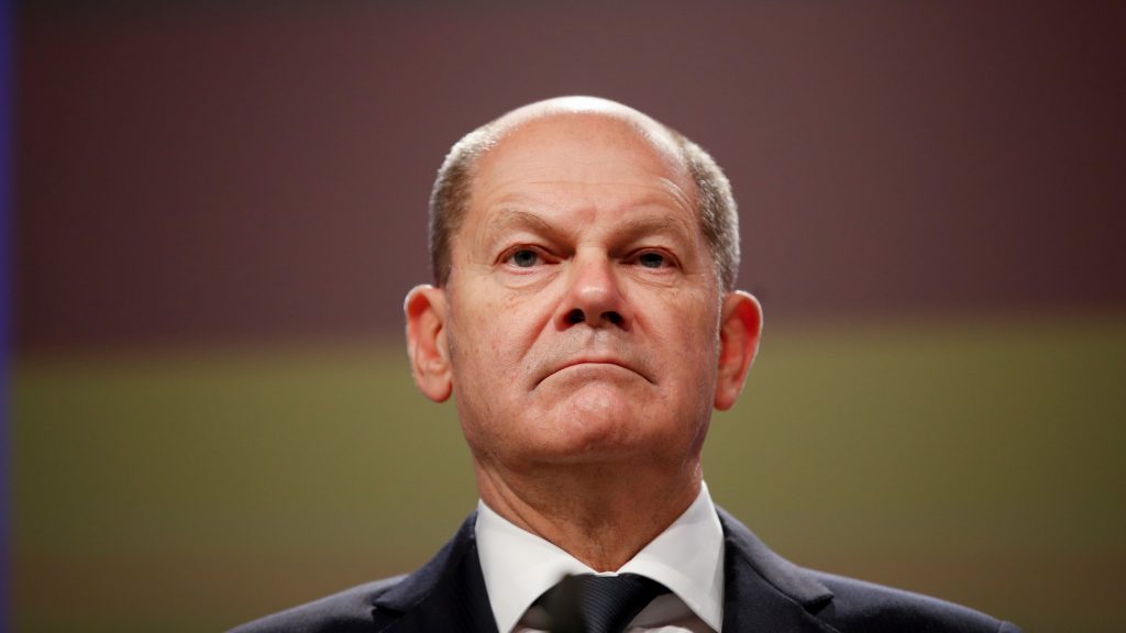 Scholz: Germany 'Not at Risk of Bankruptcy'