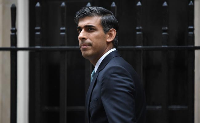 Rishi Sunak Risks Clash With UK Home Secretary Over Visa Deal With India