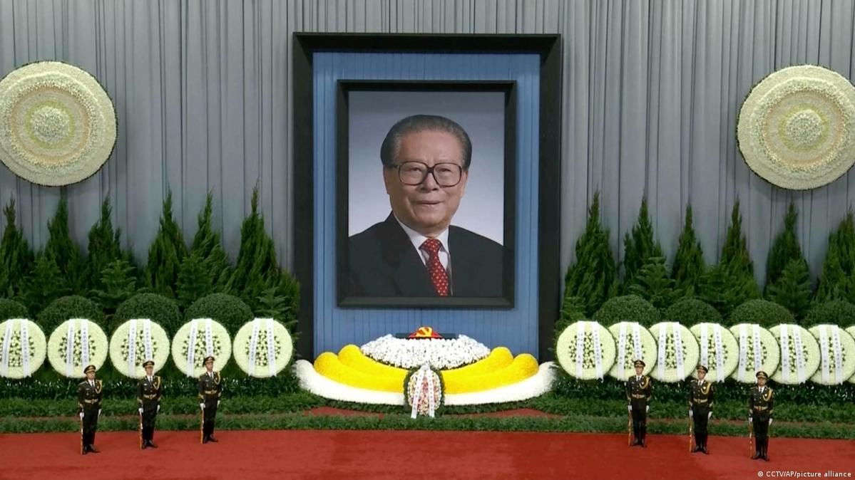 China bids farewell to influential ex-leader Jiang Zemin